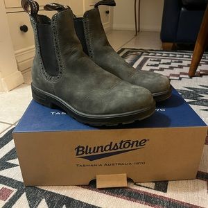 Blundstone Women’s Elastic Sided Boots Rustic Black (US 10)